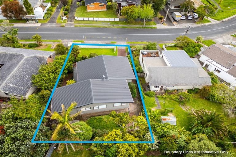 Photo of property in 66 Glencoe Road, Browns Bay, Auckland, 0630