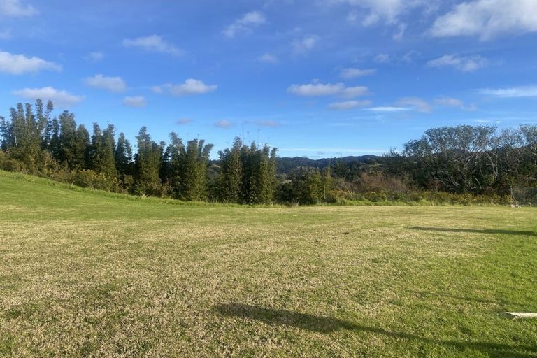 Photo of property in 39 Sycamore Drive, Sunnynook, Auckland, 0620
