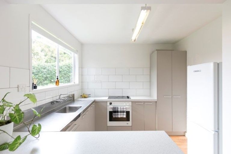 Photo of property in 1/26 Bryers Place, Bayview, Auckland, 0629