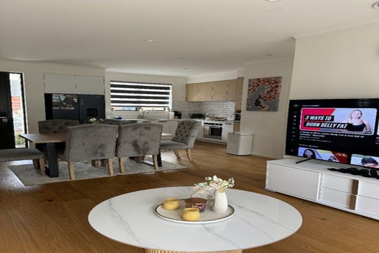 Photo of property in 11 Mahalo Avenue, Wiri, Auckland, 2104