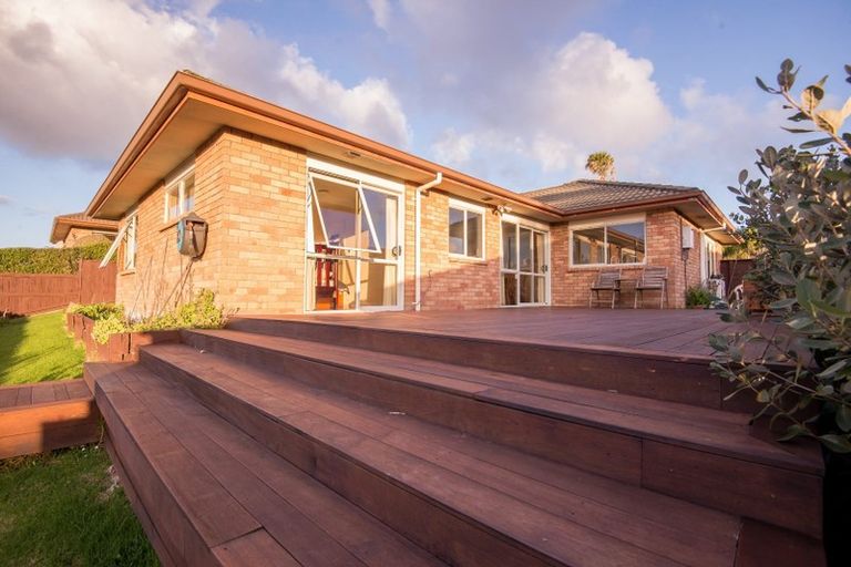 Photo of property in 34 Rush Creek Drive, Westgate, Auckland, 0614