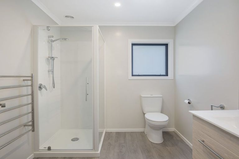 Photo of property in 2 Kingi Te Ahoaho Place, Otaki, 5512