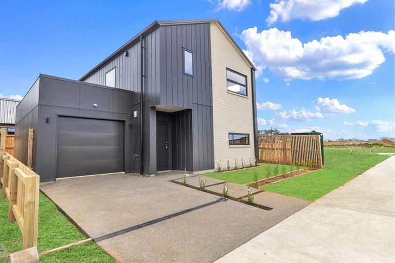 Photo of property in 83 Overton Street, Rototuna North, 3210