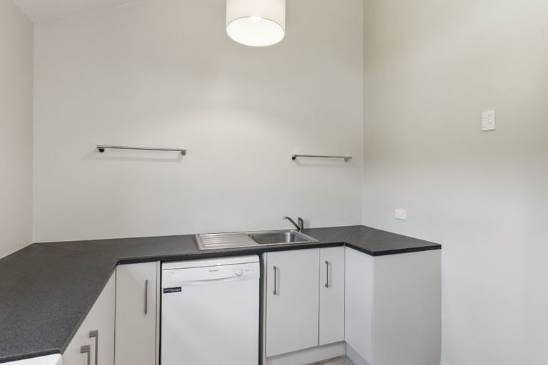 Photo of property in 3 Vera Lane, Paraparaumu, 5032