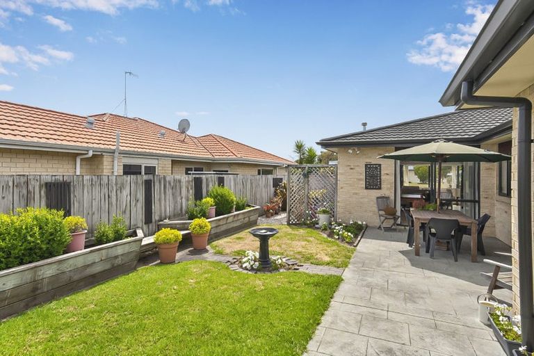 Photo of property in 44 Hadleigh Court, Paraparaumu, 5032