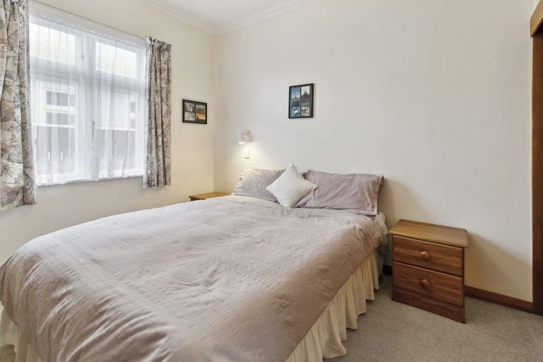 Photo of property in 52 Darlington Road, Miramar, Wellington, 6022