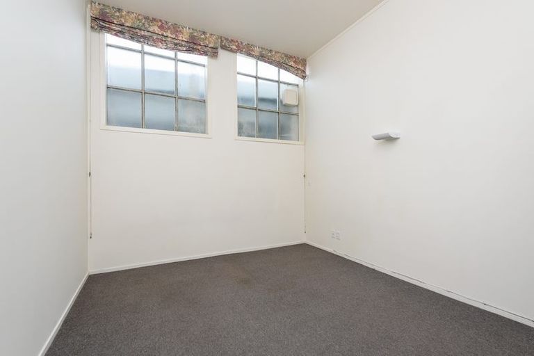 Photo of property in Tennyson Apartments, 18/25 Tennyson Street, Te Aro, Wellington, 6011