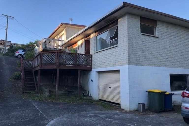 Photo of property in 2/62 Carlisle Road, Browns Bay, Auckland, 0630