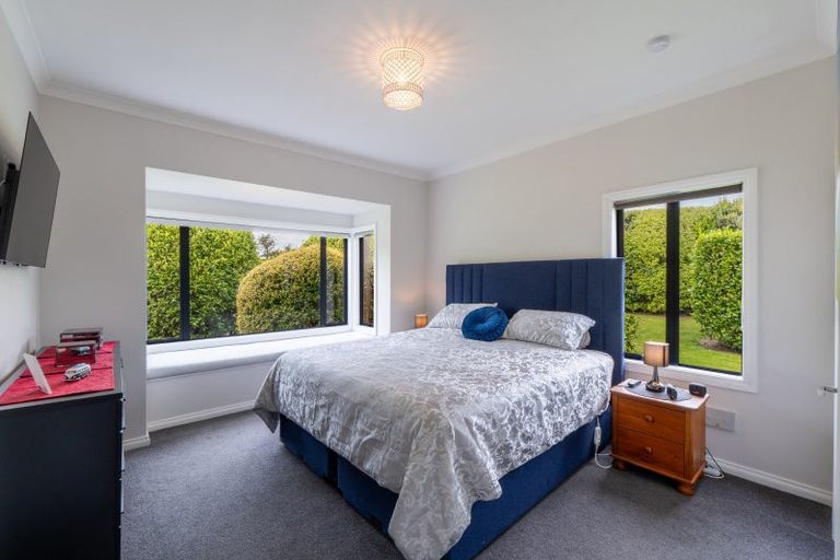 Photo of property in 17 Raeburn Avenue, Otatara, Invercargill, 9879