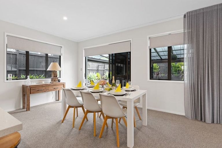 Photo of property in 6 Huarahi Pai Road, Huapai, Kumeu, 0810