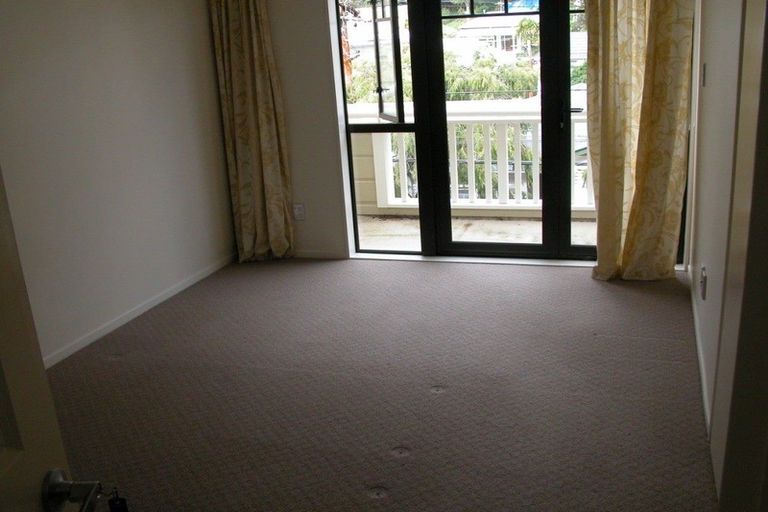 Photo of property in 132 Aro Street, Aro Valley, Wellington, 6021
