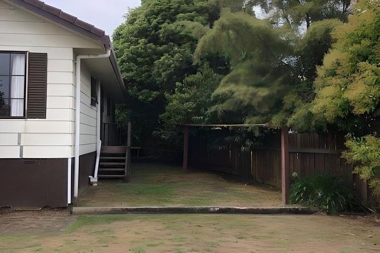 Photo of property in 45 Gilbass Avenue, Hamilton Lake, Hamilton, 3204