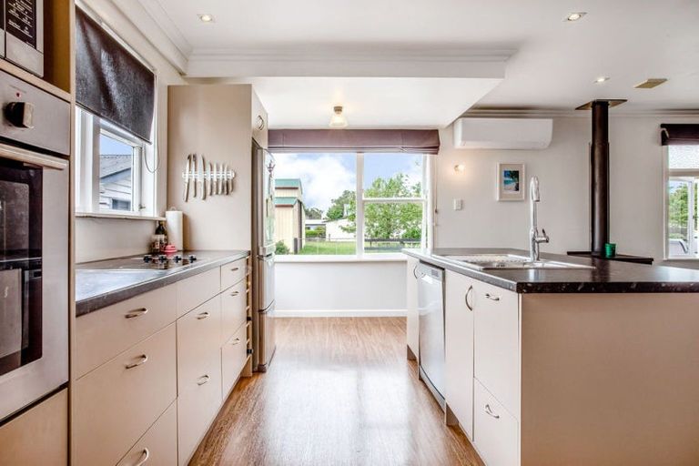 Photo of property in 102 Regent Street, Pahiatua, 4910