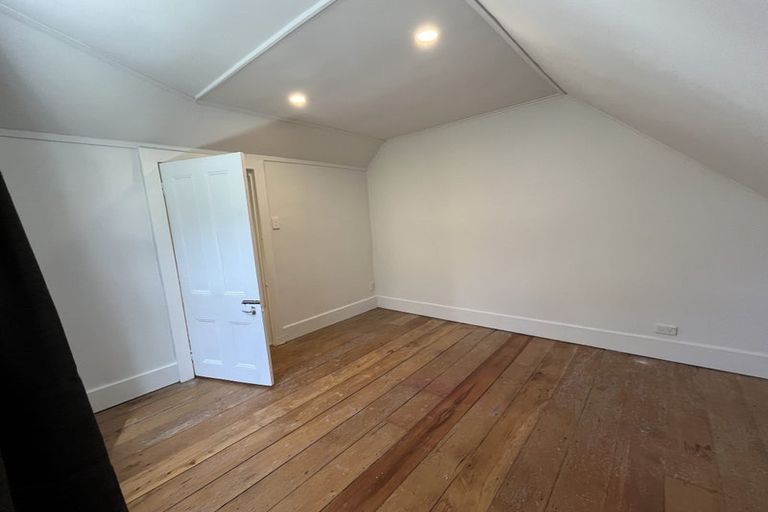 Photo of property in 8 Doctors Common, Mount Victoria, Wellington, 6011