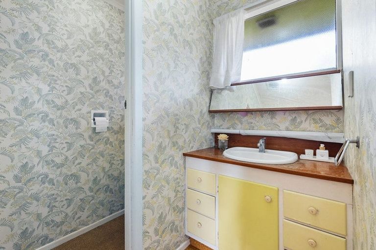 Photo of property in 1 Elizabeth Place, Mairangi Bay, Auckland, 0630