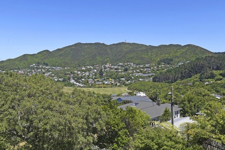 Photo of property in 18a Montgomery Avenue, Karori, Wellington, 6012