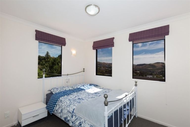 Photo of property in 35 Hawtrey Terrace, Churton Park, Wellington, 6037