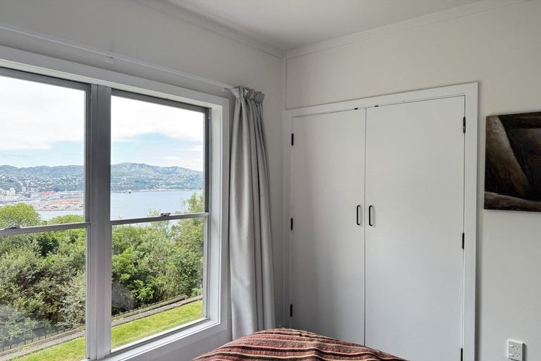 Photo of property in 38 Robieson Street, Roseneath, Wellington, 6011