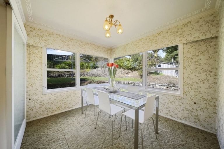 Photo of property in 10 Gerwyn Place, Pakuranga Heights, Auckland, 2010