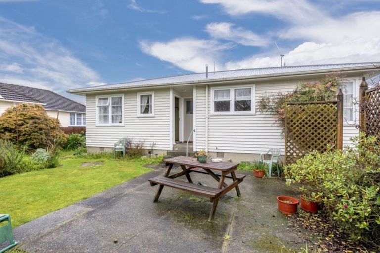 Photo of property in 9 Norfolk Street, Levin, 5510