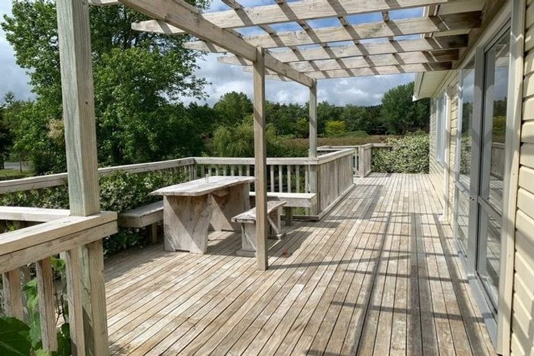 Photo of property in 17 Westminster Glen, Matakana, Warkworth, 0985