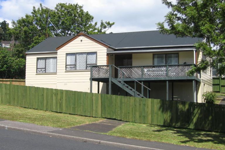 Photo of property in 1 Laser Place, Bayview, Auckland, 0629