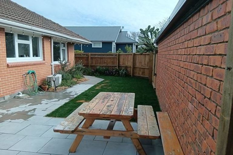 Photo of property in 16 Craven Street, Sockburn, Christchurch, 8042