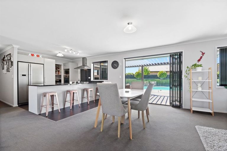 Photo of property in 11 Foxbury Court, Rototuna North, Hamilton, 3210