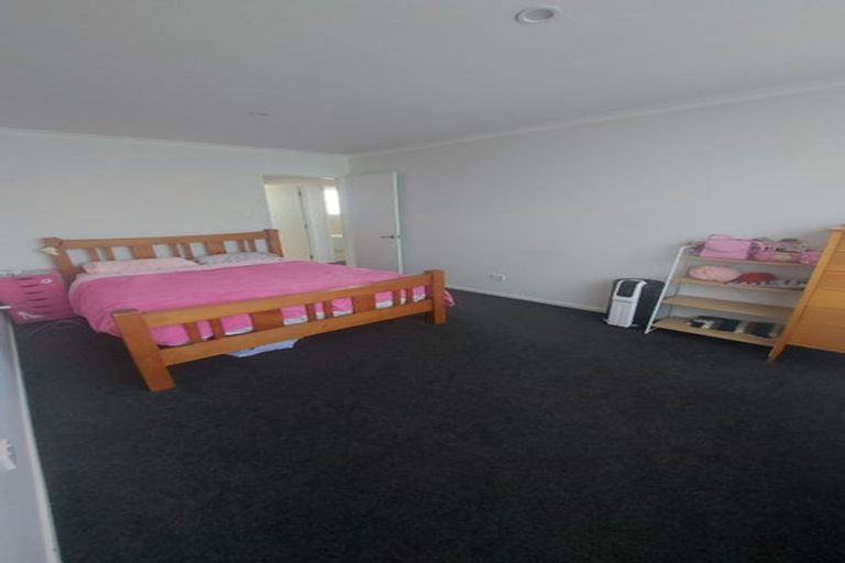 Photo of property in 571a Queen Street East, Levin, 5510