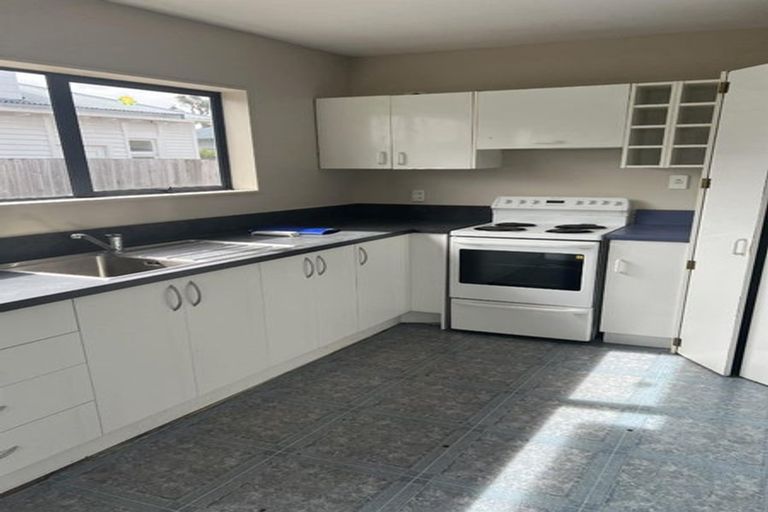 Photo of property in 11/11a Euston Street, Riccarton, Christchurch, 8041