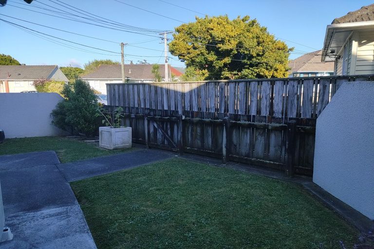 Photo of property in 17 Mcbain Grove, Avalon, Lower Hutt, 5011