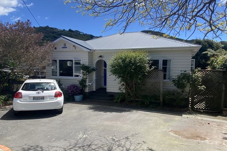 Photo of property in 8 Kenya Street, Ngaio, Wellington, 6035