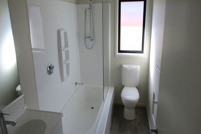 Photo of property in 37 Maclaren Road, Wigram, Christchurch, 8042