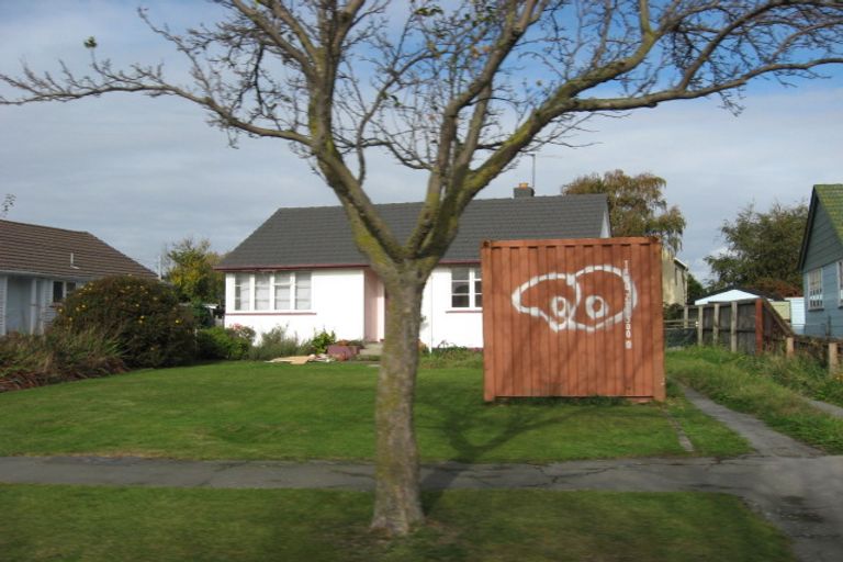 Photo of property in 105 Hoani Street, Northcote, Christchurch, 8052