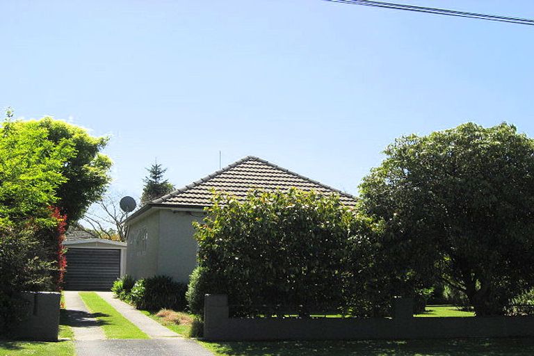 Photo of property in 31 Otara Street, Ilam, Christchurch, 8053