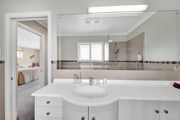 Photo of property in 38 Manawapou Road, Hawera, 4610