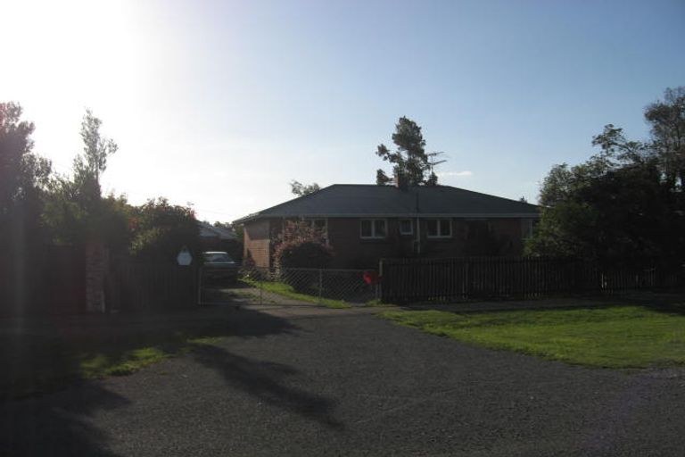 Photo of property in 23 Holmes Street, Darfield, 7510