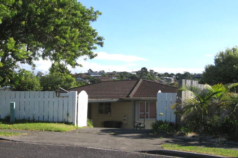 Photo of property in 22 Squirrel Lane, Browns Bay, Auckland, 0630