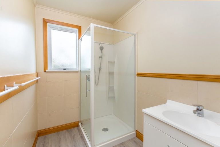 Photo of property in 42 Jellicoe Street, Greytown, 5712