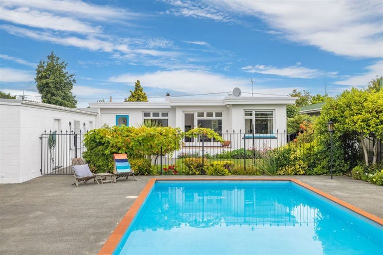 Photo of property in 53 Briggs Road, Mairehau, Christchurch, 8052