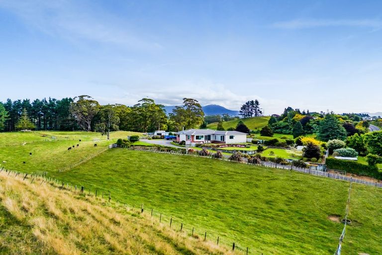 Photo of property in 563 Mangorei Road, Mangorei, New Plymouth, 4371
