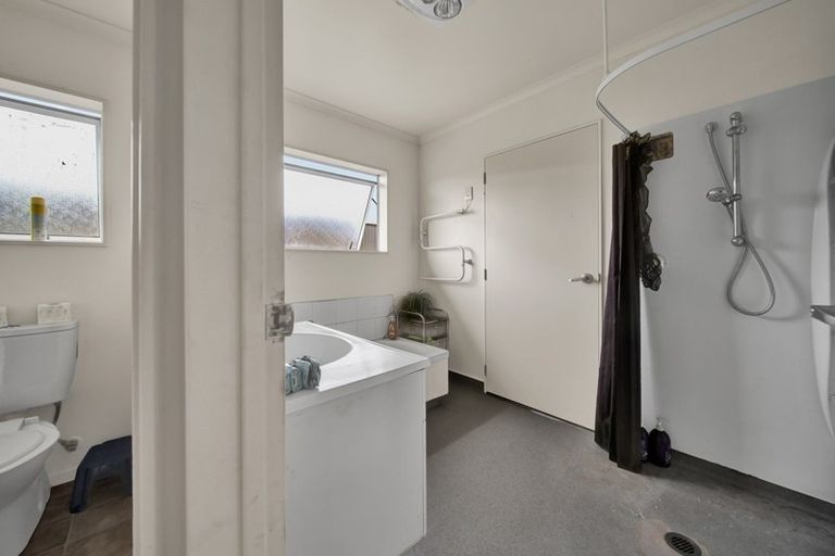 Photo of property in 5 Warwick Road, Stratford, 4332