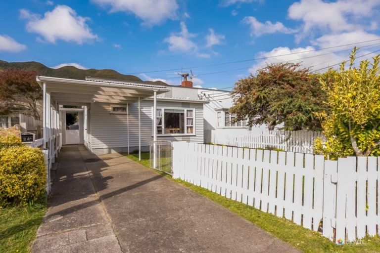 Photo of property in 24a Bell Road, Waiwhetu, Lower Hutt, 5010