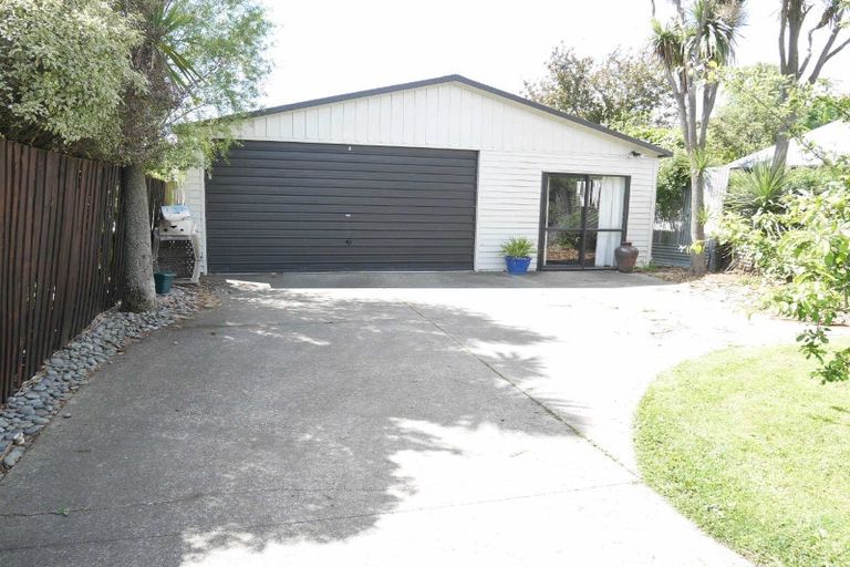 Photo of property in 16 Allard Street, Edgeware, Christchurch, 8013