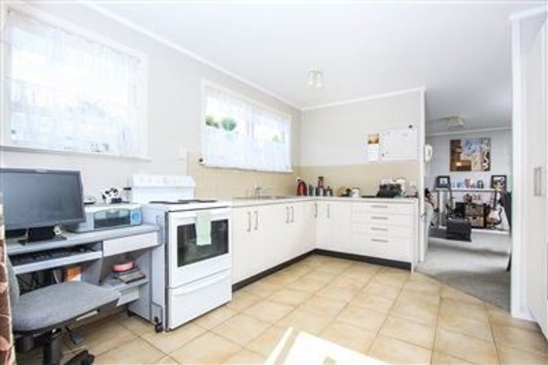 Photo of property in 49 Pinedale Place, Henderson, Auckland, 0610
