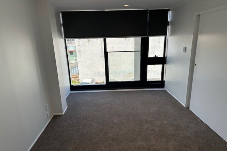 Photo of property in 12e/30 Westward Ho, Glen Eden, Auckland, 0602