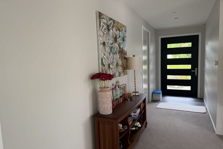 Photo of property in 13 Tuatini Place, Long Bay, Auckland, 0630