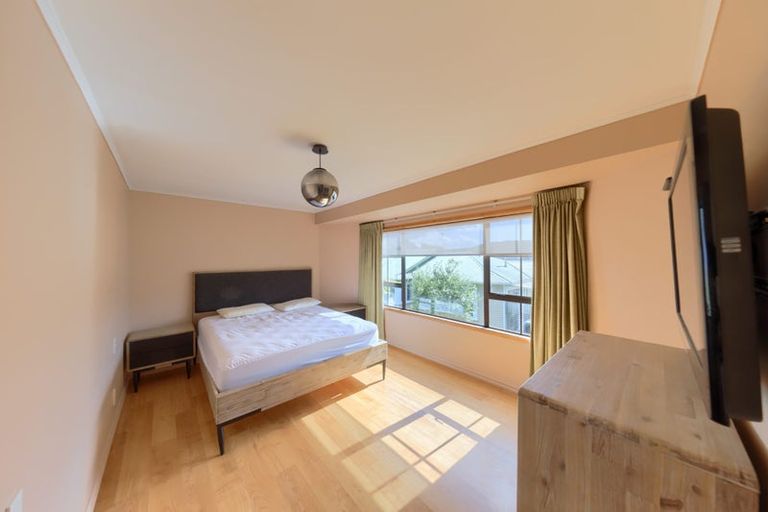 Photo of property in 2/17 Copeland Street, Hutt Central, Lower Hutt, 5011