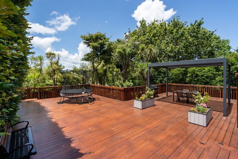 Photo of property in 8 Sandford Street, Campbells Bay, Auckland, 0630