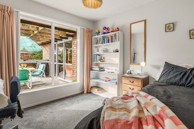 Photo of property in 10 Natalie Place, Harewood, Christchurch, 8051